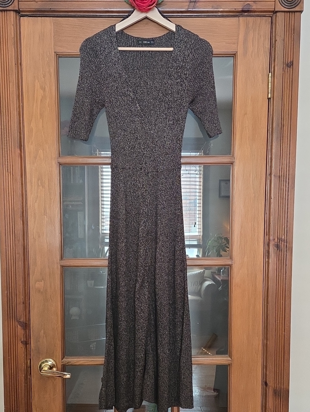 Zara - Elegant Shimmer Knit Midi/Maxi Dress in Black & Gold Size M